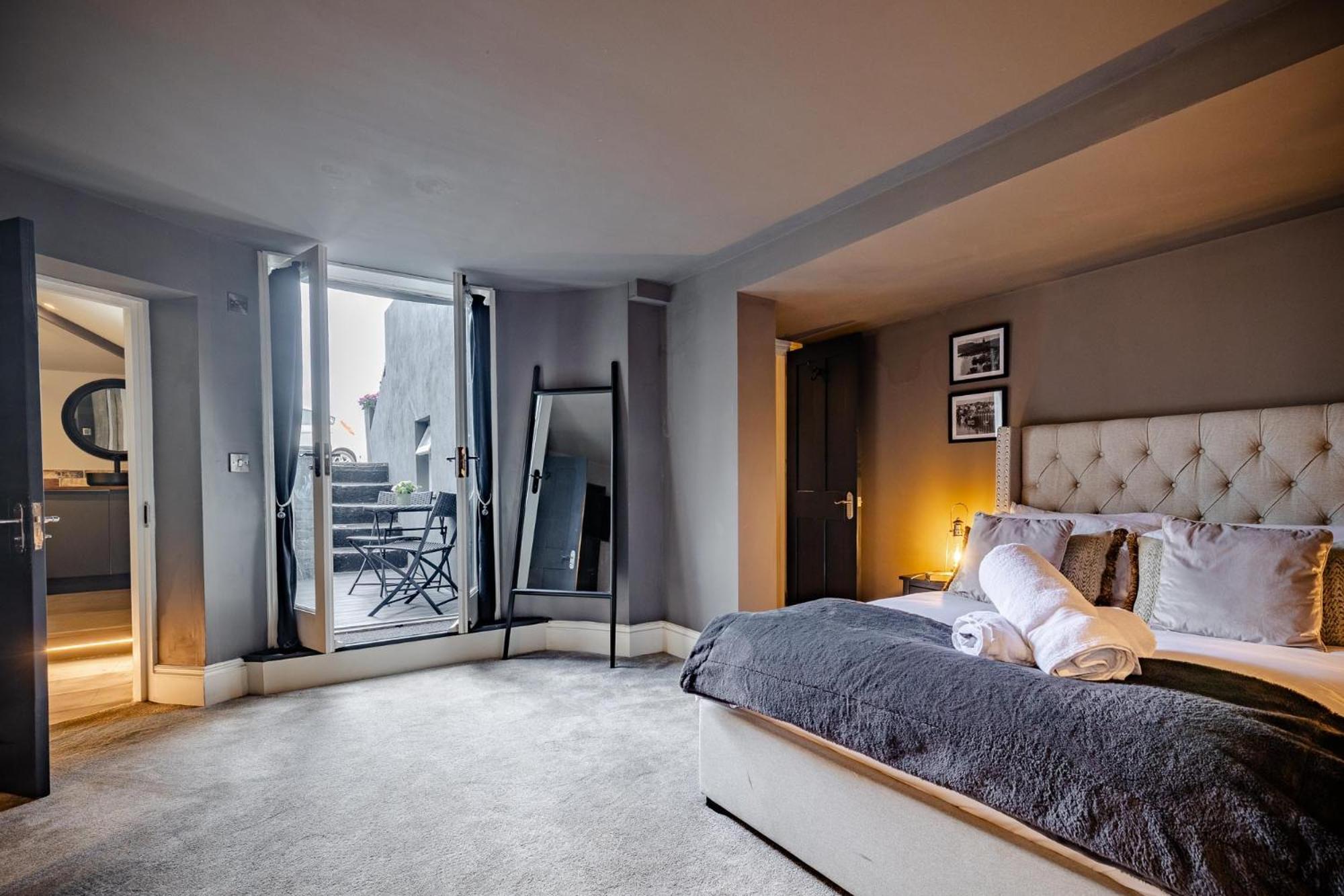 The Boat House Luxury Scarborough